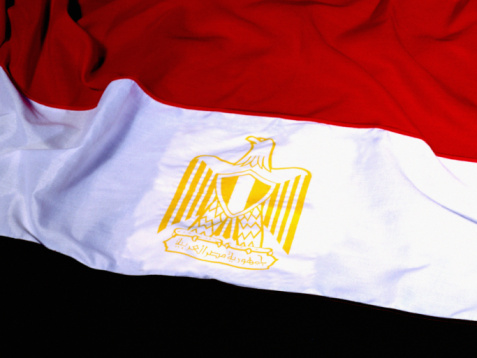 علم مصر معني الالوان وتاريخ العلم وتطوره و منشقات العلم المصري
